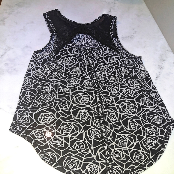 Lululemon Tank Top - Picture 6 of 7